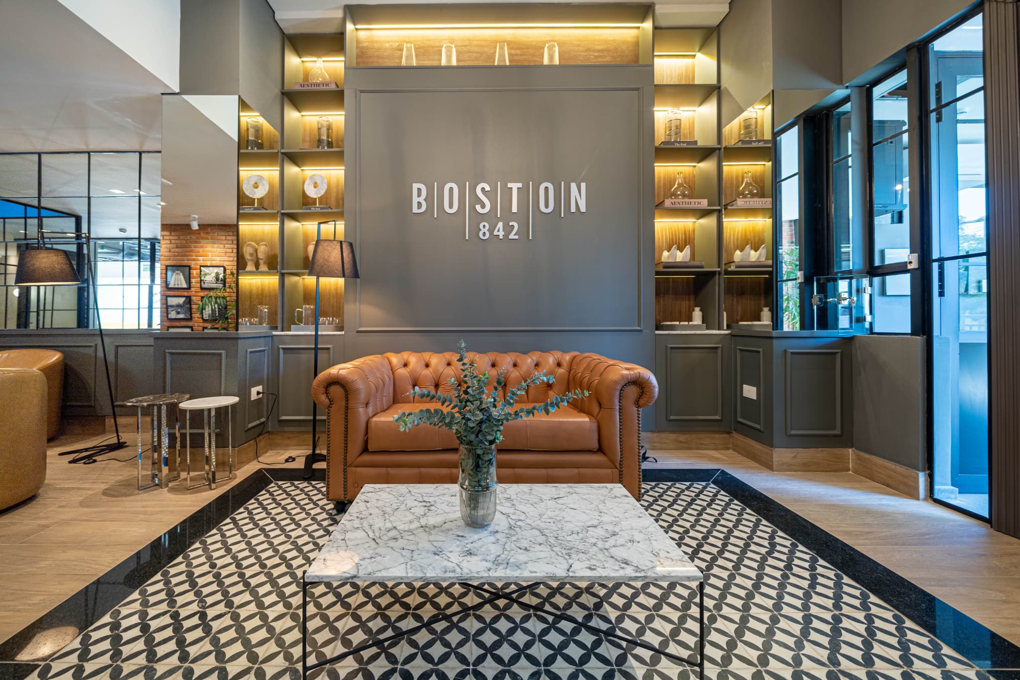 Boston 842 · 2